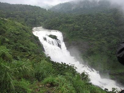 Dudhsagar Waterfalls - Mangalore to Dudhsagar Goa Tourism Package - Taxi  Booking to Goa